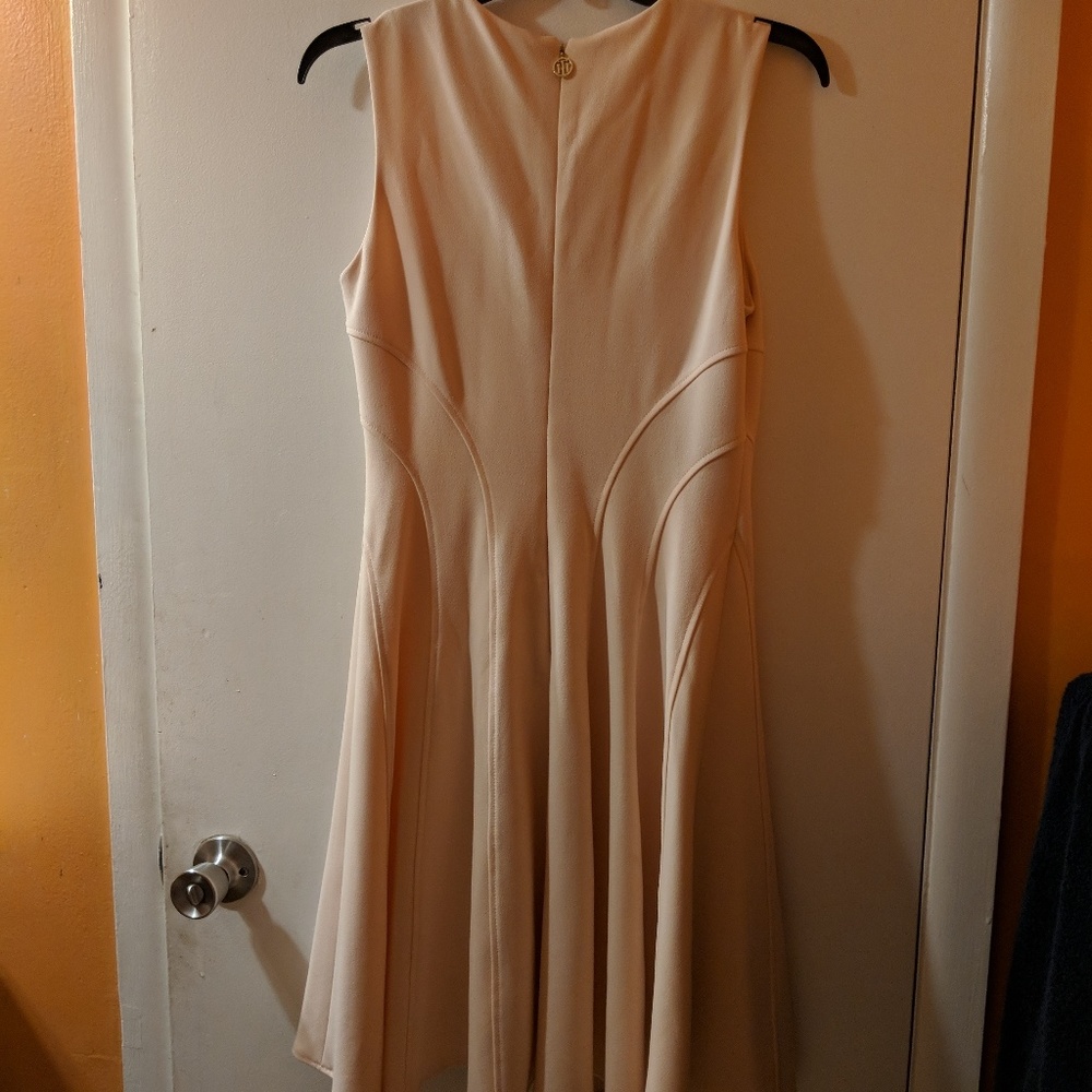 Ladies casual/dressy dress